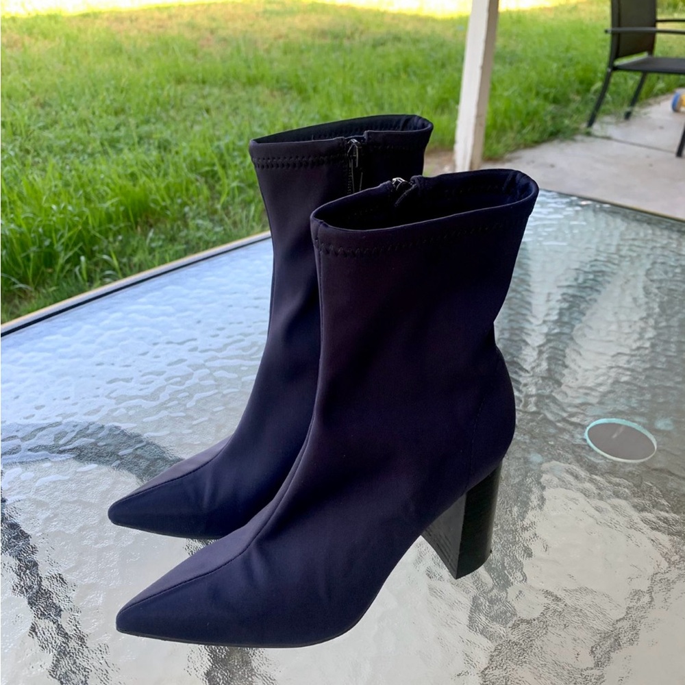 Jeffrey Campbell Siren Booties in Blue. Size 6.